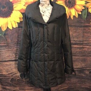 Cole Haan Down Puffer Coat Bow Cuffs Feathers Size Medium Zipper Pockets